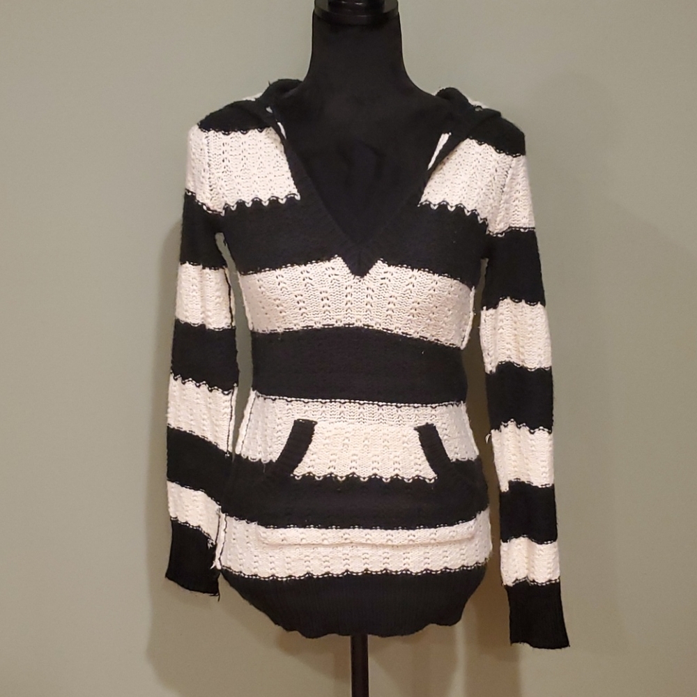 OP knitted sweater with hood